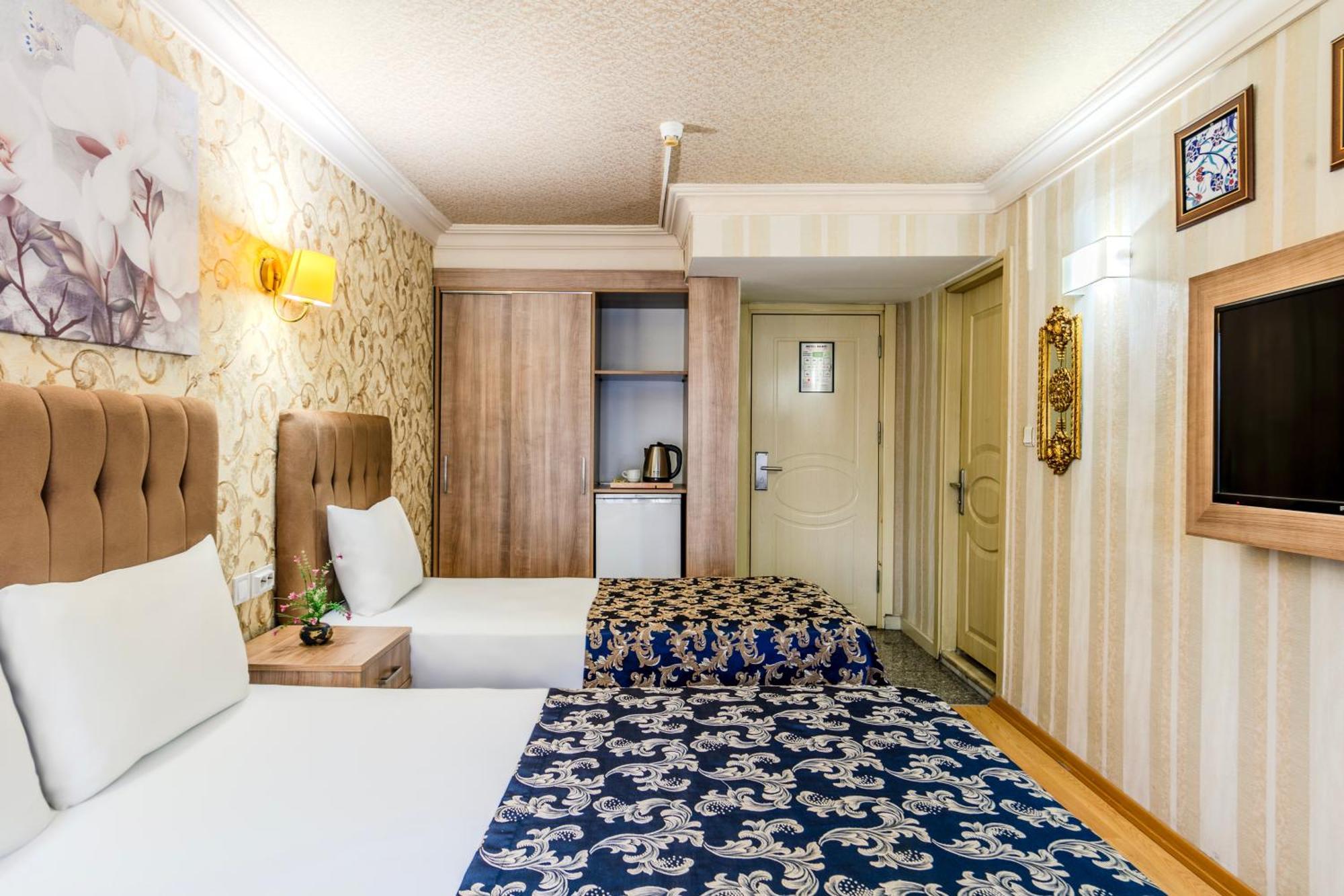 Hamit Hotel Istanbul Exterior photo