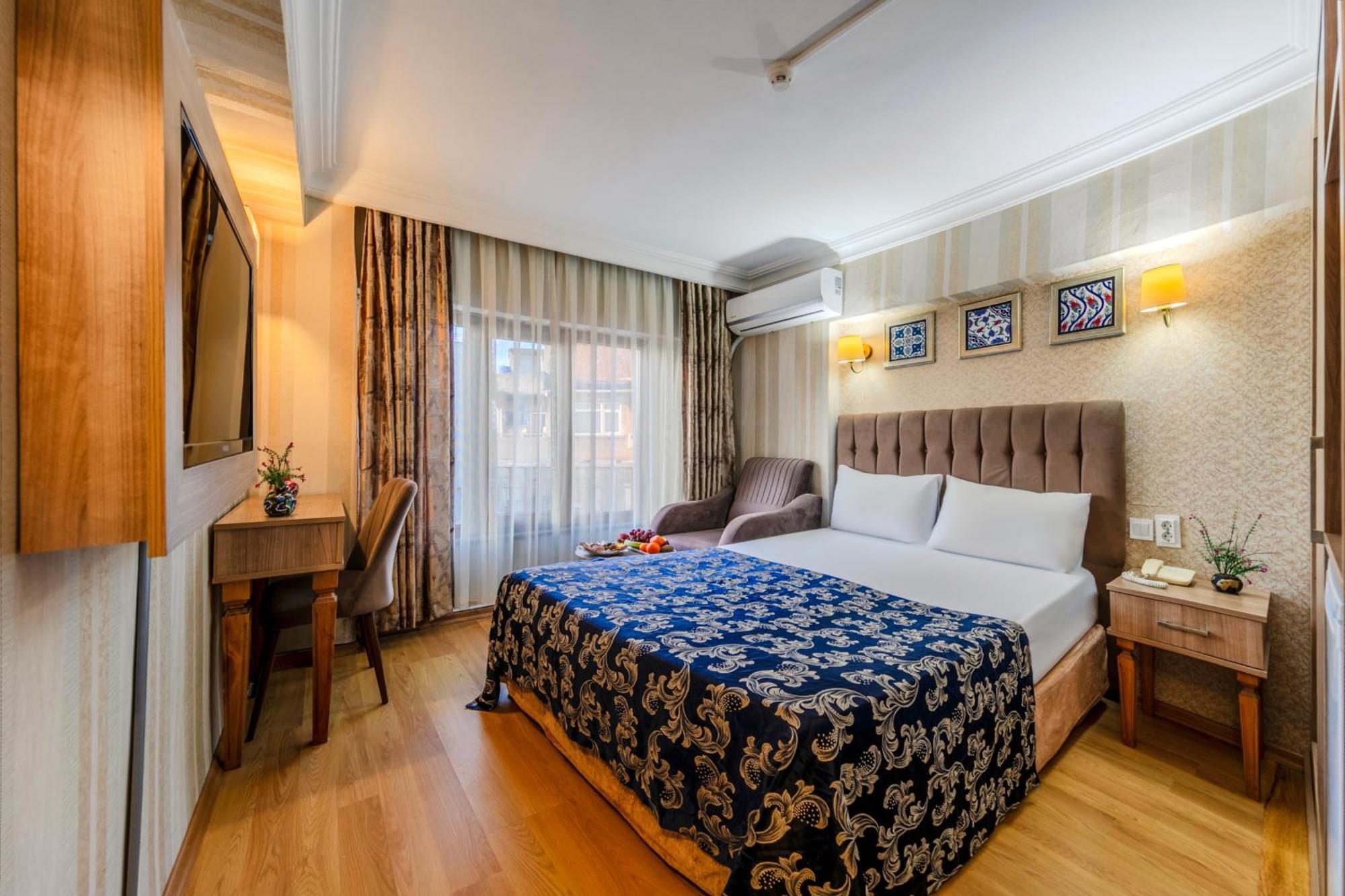 Hamit Hotel Istanbul Exterior photo