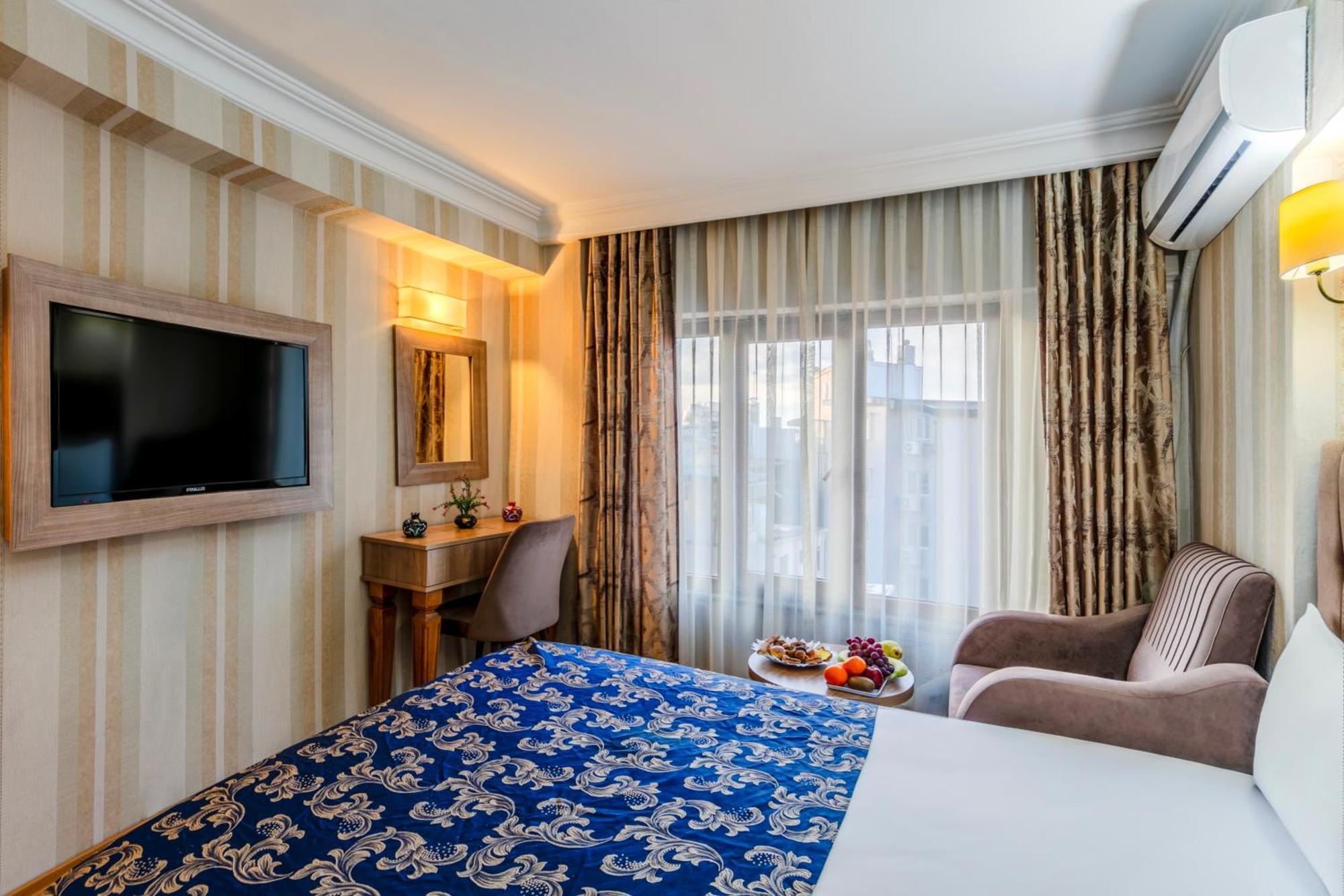 Hamit Hotel Istanbul Exterior photo