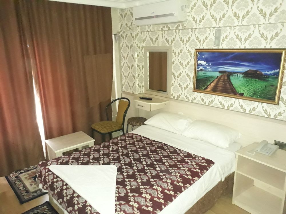 Hamit Hotel Istanbul Exterior photo